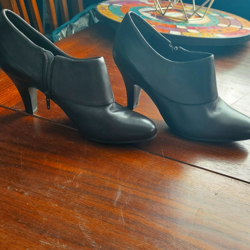 Arturo Chiang Brown Booties